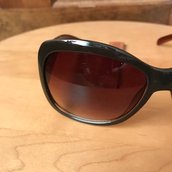 FINAL PRICE - NYS Collection Brown & Bronze Oversize Sunglasses w/Etched Arms #4 - Picture 2 of 8